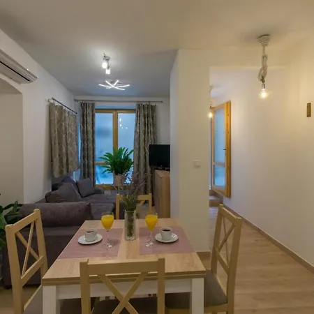 Apartman Milla *